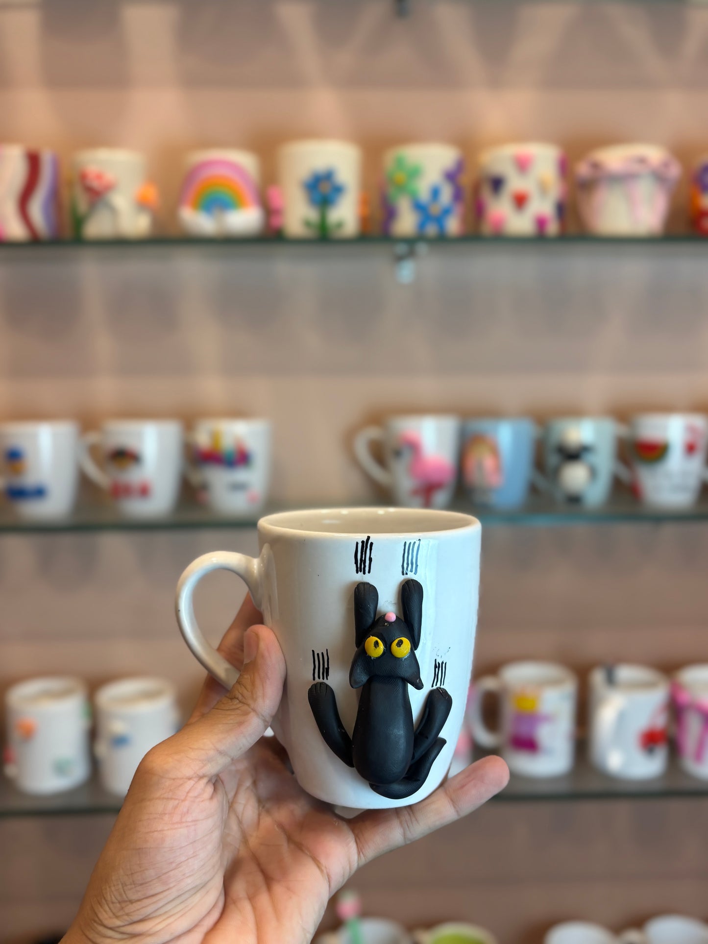 Handmade 3D Ceramic Cat Mug – Scratching Cat Design for Cat Lovers