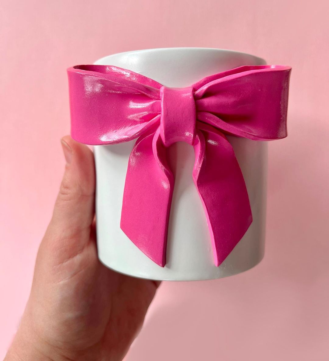 Dark pink bow pot