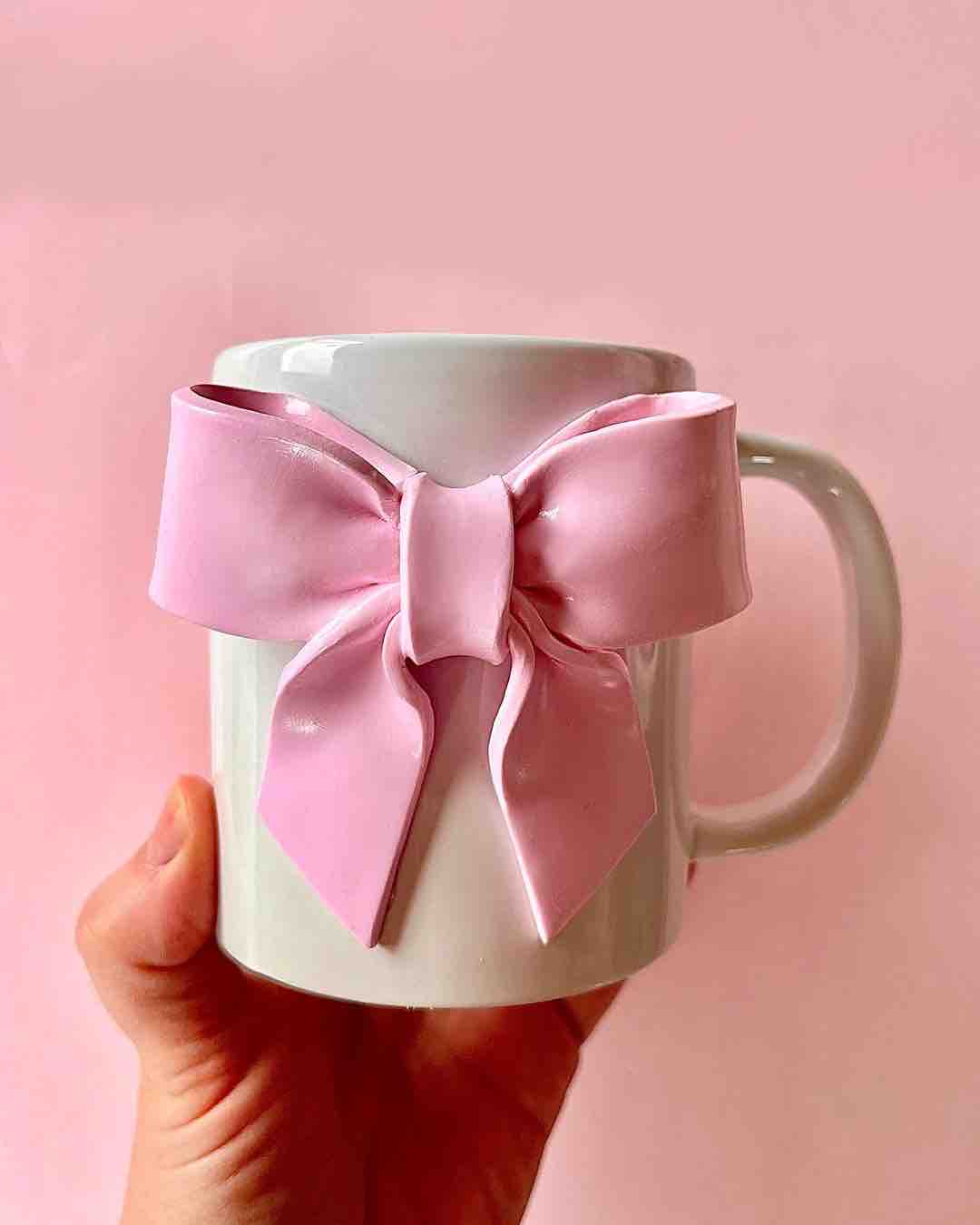 Pink bow mug