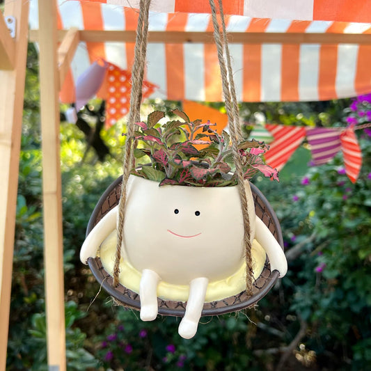 Swing planter