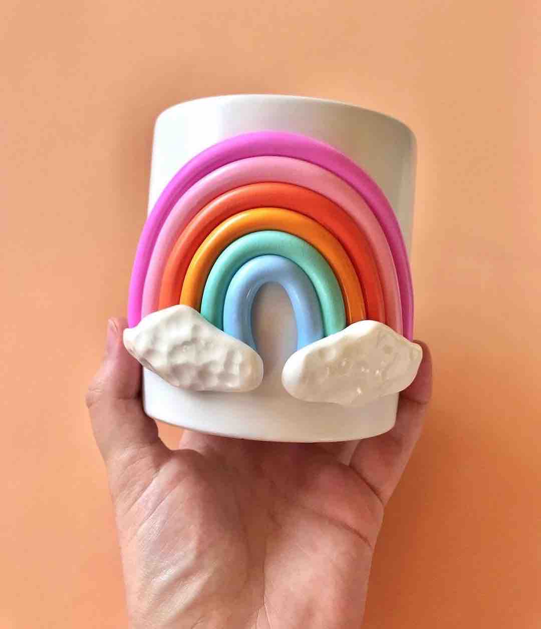 Cloud rainbow pot