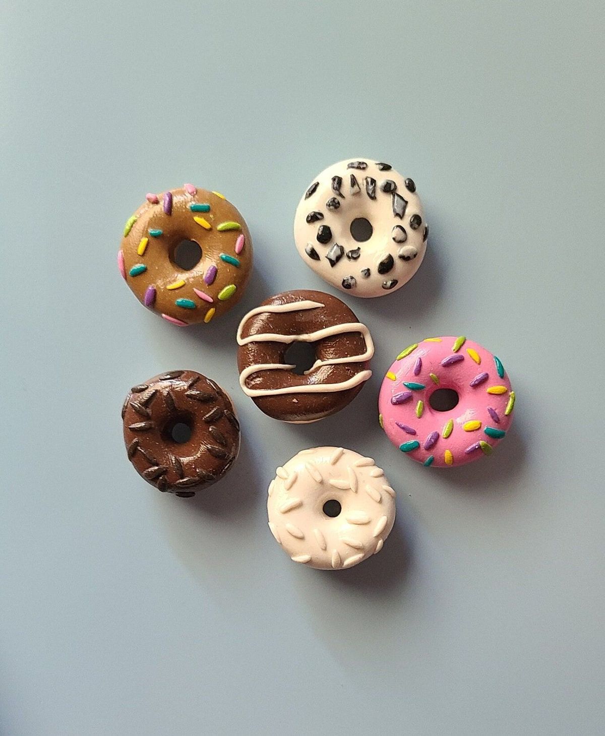 Donut fridge magnet