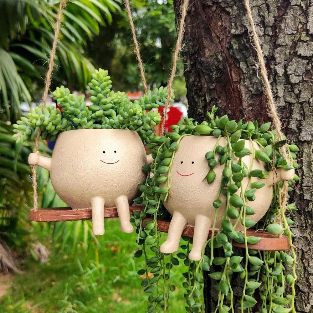 Cute couple planter